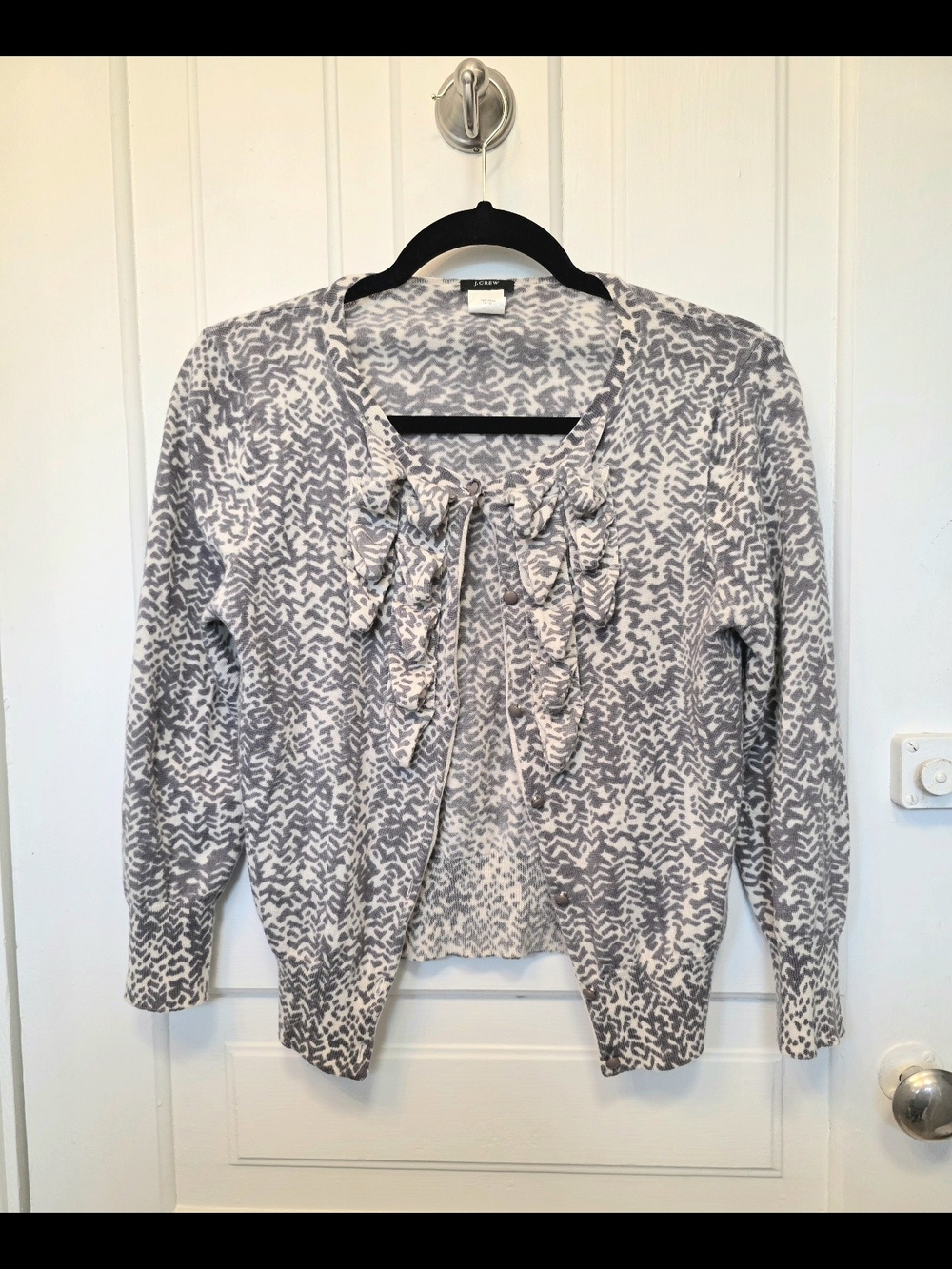 J.Crew Strada Grey Chevron Ruffle Front Preppy Cardigan Sweater 3/4 Sleeve Sz M